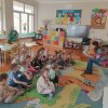 31. Rodzic czyta bajeczki
