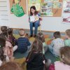 31. Rodzic czyta bajeczki