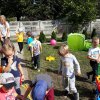 Wesołe zabawy na działce