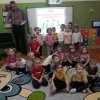 Czytanie dzieciom przez zaproszonych gości 