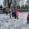 Zimowe zabawy na śniegu