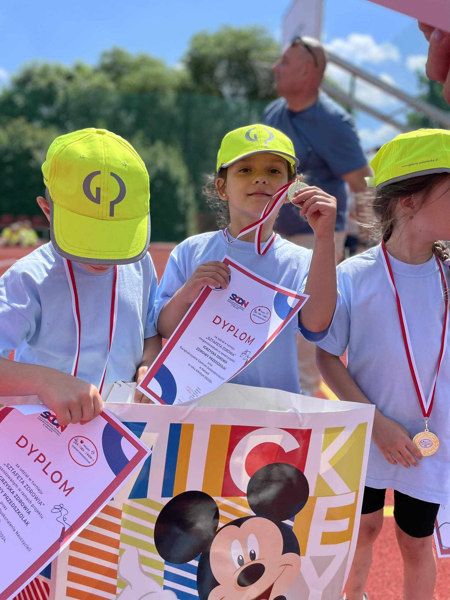 448134707 876512091169192 7724059949879504101 n