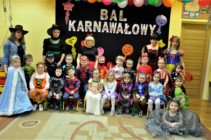 BAL KARNAWAŁOWY GRUPA PSZCZÓŁKI