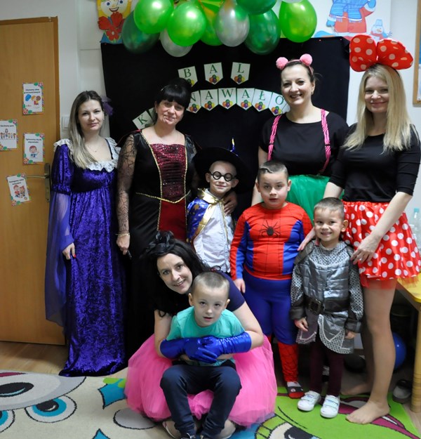 BAL KARNAWAŁOWY GRUPA SKRZATY