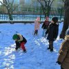 8.Zabawy na śniegu