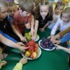 12 Robimy sałatkę owocową