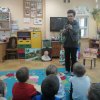 Biedronki poznają pracę malarza