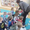 Biedronki poznają pracę malarza
