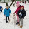 Wesołe zabawy na śniegu