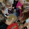 Jeżyki bawią się w paleontologów