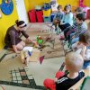 Zabawy Jeżyków z darami Froebla